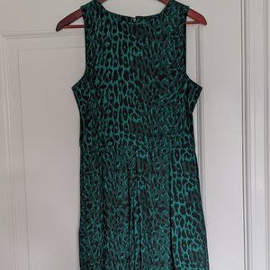 Green leopard print a line dress with pockets!